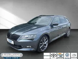 Quarzgrau metallic (metallic) Gebraucht 2018 Skoda Superb SportLine Kombi | 26.490 € (Etwas zu teuer)