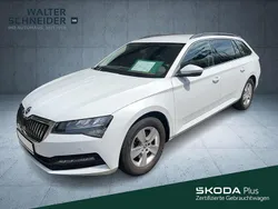 Moonweiss metallic Gebraucht 2022 Skoda Superb Ambition Kombi | 25.950 € (Fairer Preis)