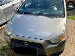 Grau Gebraucht 2009 Mitsubishi Colt Limousine | 800 € (Guter Preis)