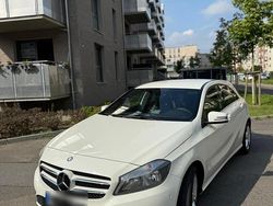 Weiß Gebraucht 2013 Mercedes A180 Kleinwagen | 10.300 € (Fairer Preis)