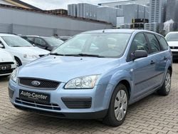 Blau Gebraucht 2006 Ford Focus Trend Kombi | 1.790 € (Guter Preis)