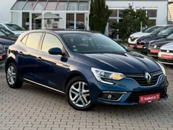 Blau Gebraucht 2016 Renault Mégane IV Experience Limousine | 10.500 € (Guter Preis)