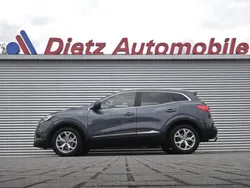 Grau Gebraucht 2021 Renault Kadjar LIMITED SUV | 18.500 € (Guter Preis)
