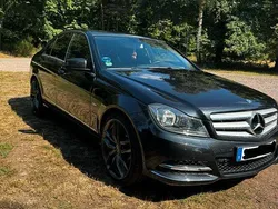 Schwarz Gebraucht 2011 Mercedes C200 Avantgarde Limousine | 14.500 € (Etwas zu teuer)