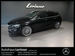 Kosmosschwarz Gebraucht 2023 Mercedes B220 AMG Van / Kleinbus | 52.500 €