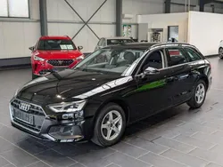 Schwarz Gebraucht 2023 Audi A4 Sport Kombi | 25.900 € (Fairer Preis)