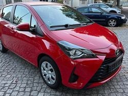 Rot Gebraucht 2018 Toyota Yaris Comfort Limousine | 10.600 € (Fairer Preis)