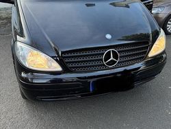Schwarz Gebraucht 2008 Mercedes Viano Van / Kleinbus | 12.500 € (Teuer)