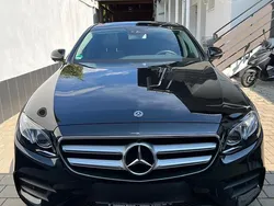 Schwarz Gebraucht 2018 Mercedes E400 Limousine | 42.000 € (Fairer Preis)