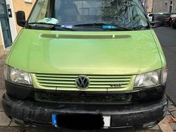 Grün Gebraucht 1997 VW Multivan Van | 4.900 €