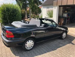 Schwarz Gebraucht 1996 Opel Astra Cabriolet Edition Cabrio | 2.750 € (Fairer Preis)