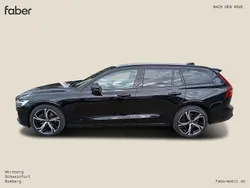 Schwarz uni Gebraucht 2023 Volvo V60 Plus Kombi | 31.790 € (Fairer Preis)