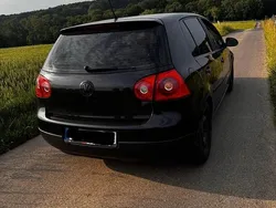 Schwarz Gebraucht 2006 VW Golf V Limousine | 1.750 € (Fairer Preis)