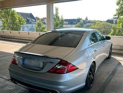 Silber Gebraucht 2005 Mercedes CLS350 Limousine | 3.400 €