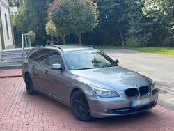 Grau Gebraucht 2009 BMW 530 Kombi | 4.650 € (Superpreis)