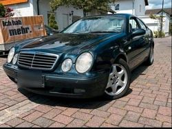 Blau Gebraucht 1999 Mercedes CLK200 Coupé | 2.500 € (Fairer Preis)