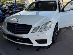Weiß Gebraucht 2009 Mercedes E350 AMG Limousine | 23.000 €