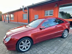 Rot Gebraucht 2001 Mercedes C180 Coupé | 5.550 €