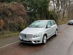 Silber Gebraucht 2012 Mercedes B180 Van / Kleinbus | 7.800 € (Fairer Preis)