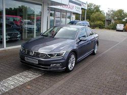 Grau Gebraucht 2016 VW Passat Highline Limousine | 15.440 € (Fairer Preis)