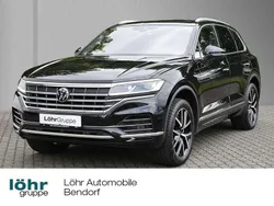 Deep black perleffekt Gebraucht 2022 VW Touareg Atmosphere SUV | 52.980 € (Etwas zu teuer)
