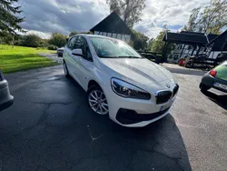 Weiß Gebraucht 2019 BMW 225 Active Tourer iPerformance Van / Kleinbus | 15.450 € (Guter Preis)