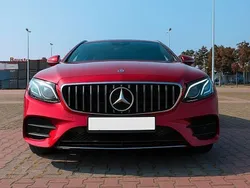 Rot Gebraucht 2019 Mercedes E220 Exclusive Kombi | 28.000 € (Guter Preis)