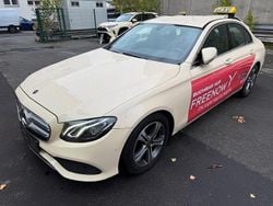 Gelb Gebraucht 2018 Mercedes E200 Limousine | 9.500 € (Etwas zu teuer)
