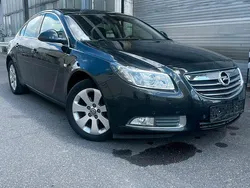 Schwarz Gebraucht 2012 Opel Insignia Limousine | 7.499 €