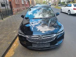 Schwarz Gebraucht 2017 Opel Astra Kombi | 8.900 € (Guter Preis)