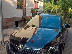 Schwarz Gebraucht 2019 Skoda Octavia G-TEC Style Kombi | 11.800 € (Fairer Preis)