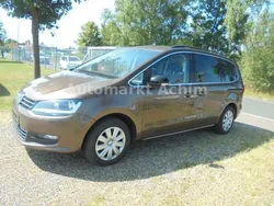 Braun Gebraucht 2012 VW Sharan Match Van / Kleinbus | 8.490 € (Guter Preis)