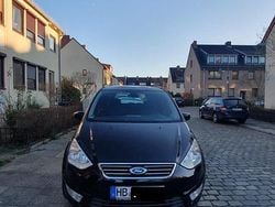 Schwarz Gebraucht 2012 Ford C-MAX Van / Kleinbus | 8.200 €