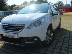 Weiß Gebraucht 2016 Peugeot 2008 Style SUV | 8.590 € (Fairer Preis)