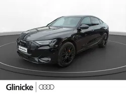 Schwarz Gebraucht 2021 Audi e-tron Black Edition SUV | 34.980 € (Guter Preis)