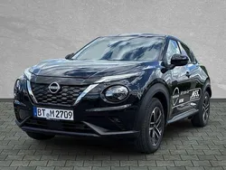 Pearl black Neu 2025 Nissan Juke N-Connecta SUV | 29.490 € (Fairer Preis)