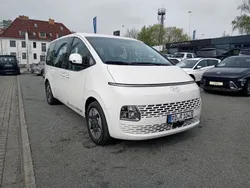 Weiß Neu 2024 Hyundai Staria Trend Van | 47.500 €