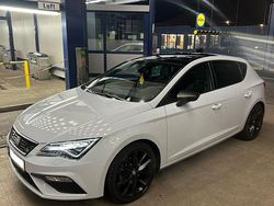 Grau Gebraucht 2020 Seat Leon FR Limousine | 20.900 € (Etwas zu teuer)