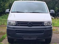 Weiß Gebraucht 2015 VW Caravelle Trendline Van / Kleinbus | 13.900 € (Guter Preis)