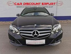 Obsidianschwarz metalliclack Gebraucht 2015 Mercedes E200 Avantgarde Kombi | 14.950 € (Fairer Preis)
