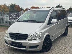 Silber Gebraucht 2011 Mercedes Viano Van / Kleinbus | 10.990 € (Fairer Preis)