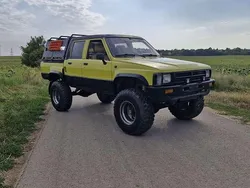 Gelb Gebraucht 1988 Toyota HiLux Abholung | 15.500 €
