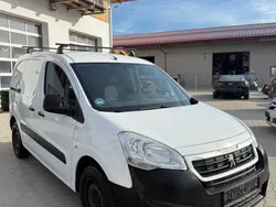 Weiß Gebraucht 2017 Peugeot Partner Van / Kleinbus | 6.990 € (Superpreis)