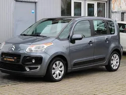 Grau Gebraucht 2010 Citroën C3 Picasso Tendance Van / Kleinbus | 6.390 € (Etwas zu teuer)