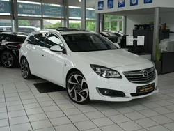 Weiß Gebraucht 2013 Opel Insignia OPC Kombi | 9.900 € (Fairer Preis)