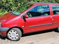 Rot Gebraucht 2007 Renault Twingo Kleinwagen | 1.450 €