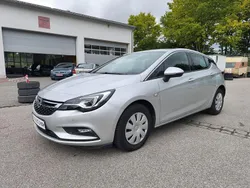 Silber Gebraucht 2017 Opel Astra Innovation Limousine | 11.400 € (Guter Preis)