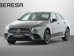 Metalliclack mountaingrau Gebraucht 2020 Mercedes A250 AMG Limousine | 28.890 € (Fairer Preis)