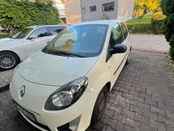 Gelb Gebraucht 2010 Renault Twingo Kleinwagen | 1.899 € (Fairer Preis)