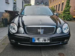Schwarz Gebraucht 2005 Mercedes E420 Limousine | 7.999 €